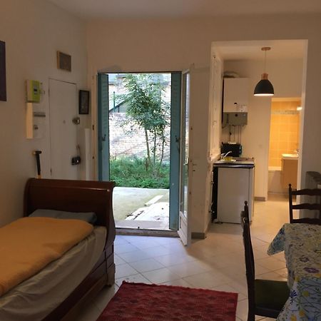 ורסאי Proche Du Chateau De Versaillles Une Chambre Avec Jardin מראה חיצוני תמונה